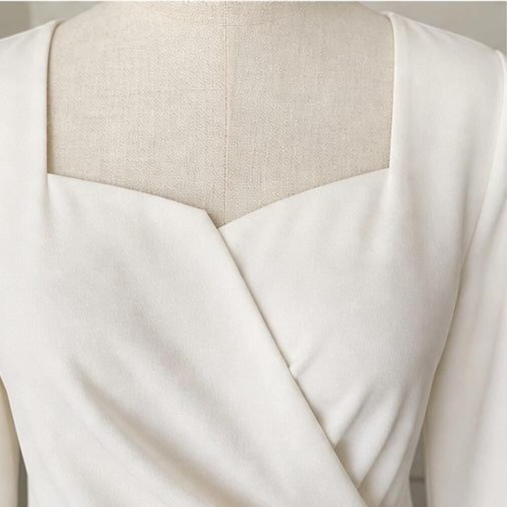 Ivory Tunic Blouse - Picture 4 of 6